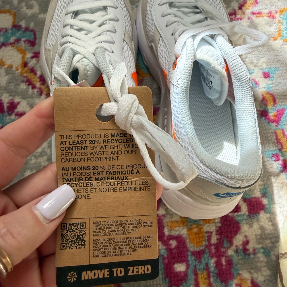 NIKE Women’s Air Max System White Sneakers with Bright Orange Swoosh NIB 6Y/7.5W - Picture 6 of 7